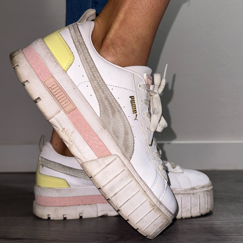 Womens Sneakers